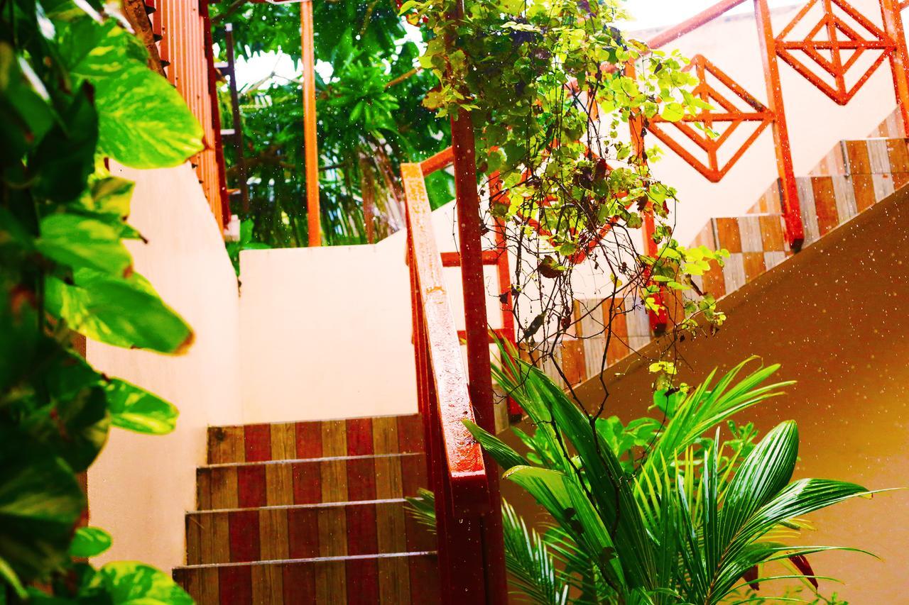 Maafushi Village Exterior foto