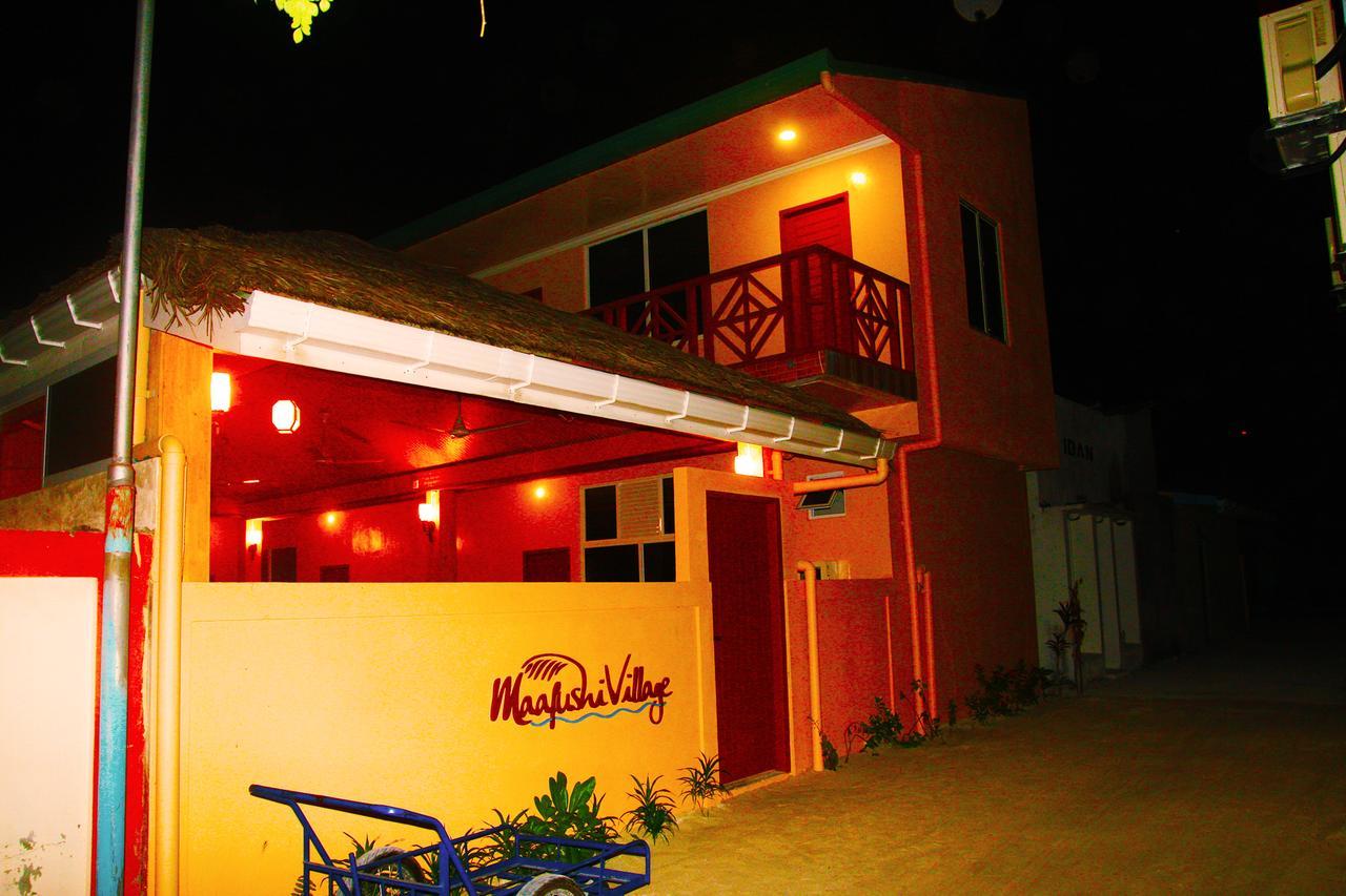 Maafushi Village Exterior foto
